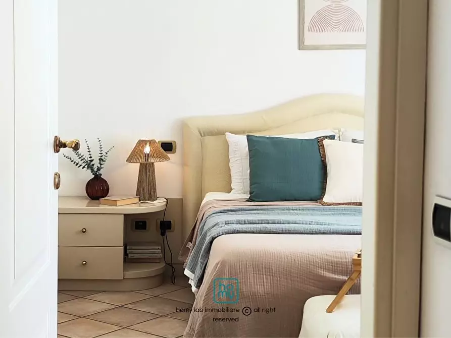 Immagine 28 di Appartamento in vendita  a Carrara