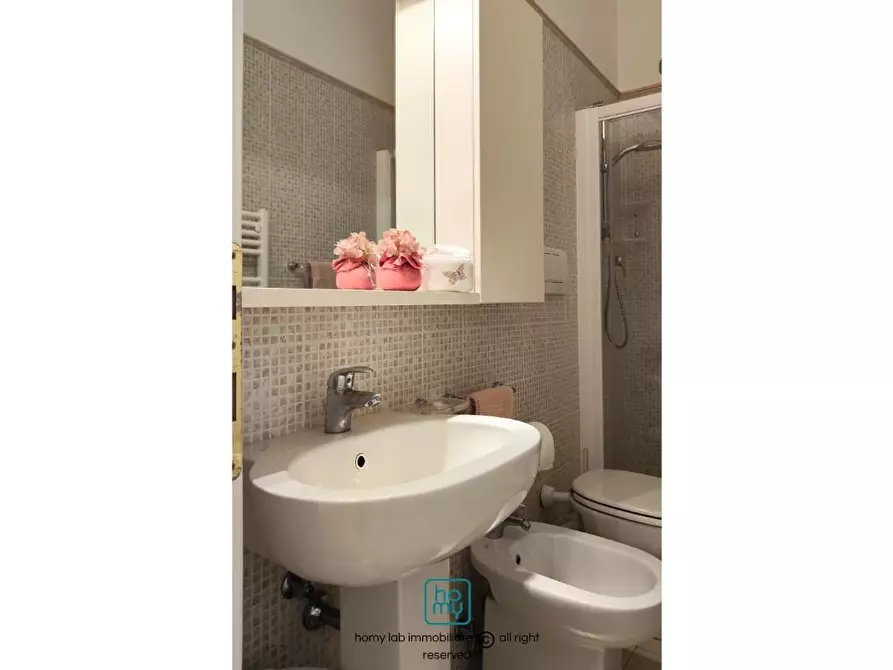 Immagine 20 di Appartamento in vendita  a Carrara