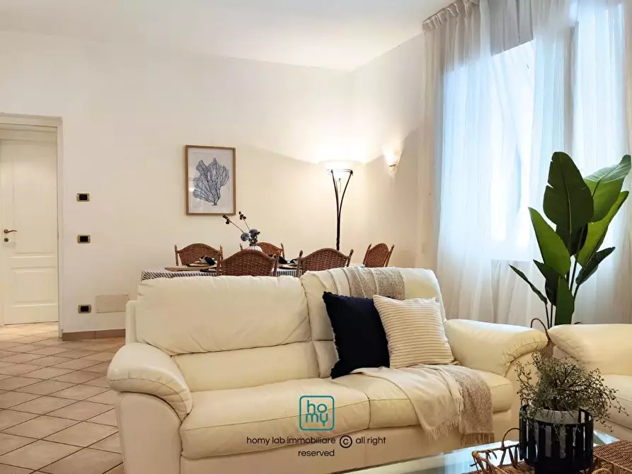 Immagine 38 di Appartamento in vendita  a Carrara