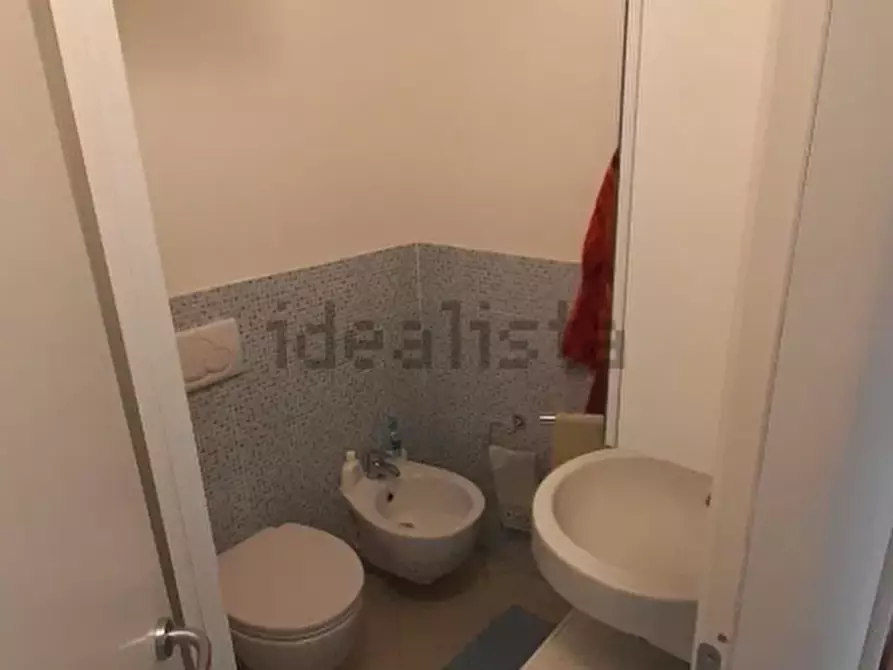 Immagine 16 di Appartamento in vendita  a La Spezia