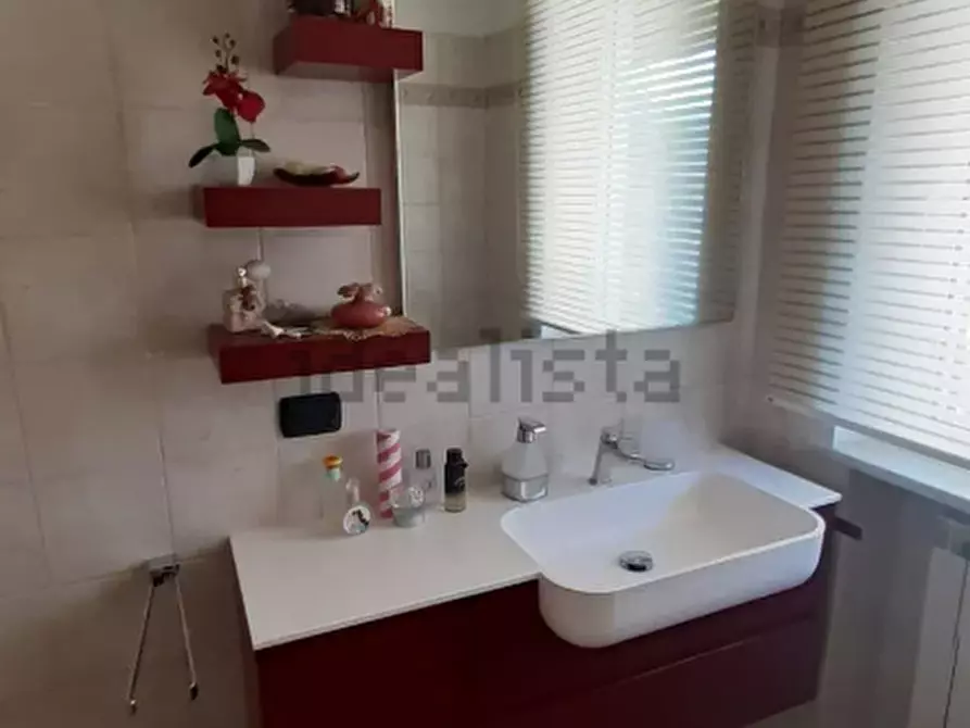 Immagine 14 di Appartamento in vendita  a La Spezia