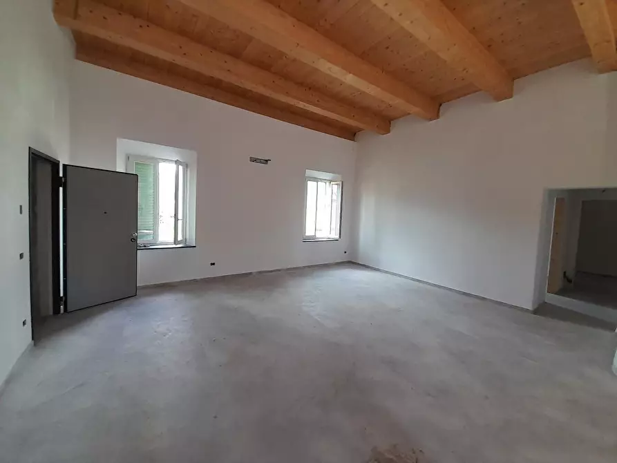 Immagine 5 di Appartamento in affitto  a Cascina