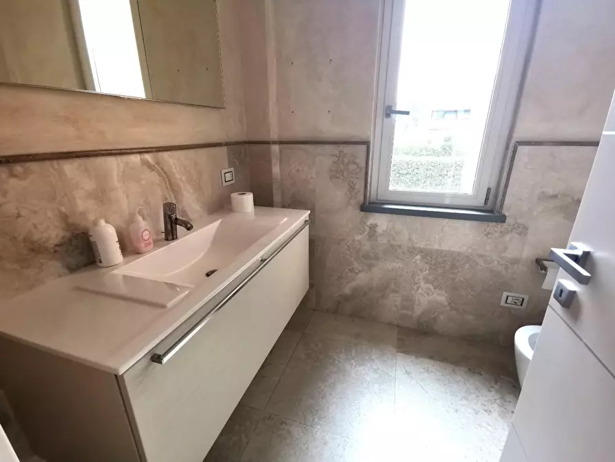 Immagine 10 di Ufficio in vendita  a Fucecchio