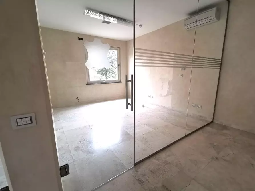 Immagine 3 di Ufficio in vendita  a Fucecchio