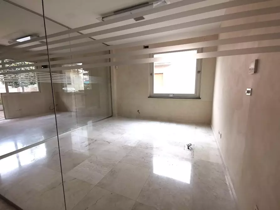 Immagine 6 di Ufficio in vendita  a Fucecchio