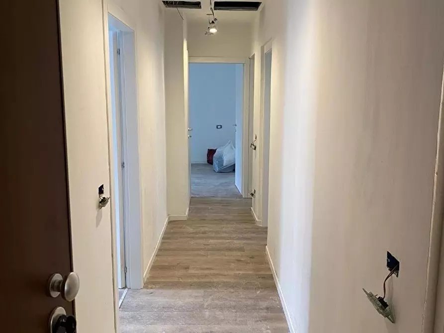 Immagine 4 di Albergo/B&B/Residence in vendita  a Viareggio