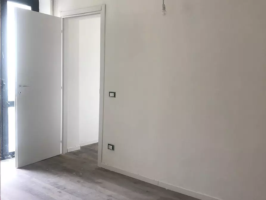 Immagine 9 di Albergo/B&B/Residence in vendita  a Viareggio