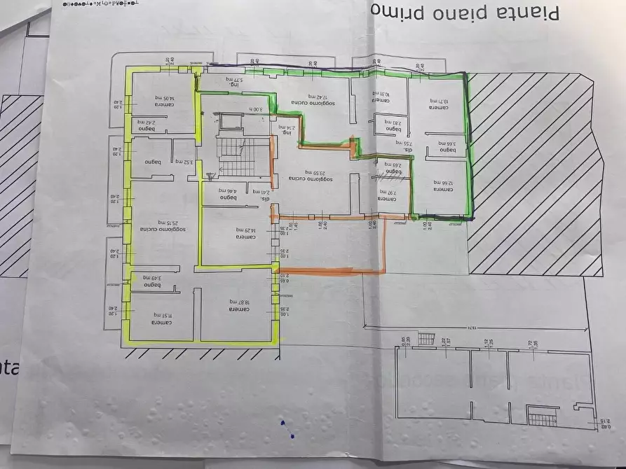 Immagine 18 di Albergo/B&B/Residence in vendita  a Viareggio