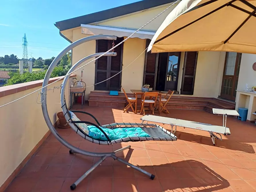 Immagine 2 di Mansarda in vendita  a Campiglia Marittima