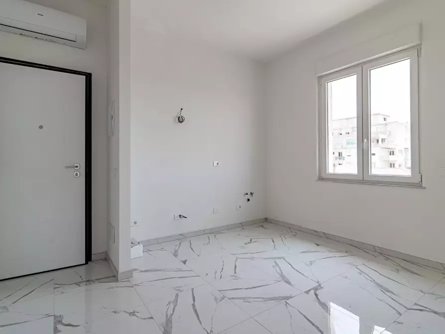 Immagine 9 di Appartamento in vendita  a Rosignano Marittimo