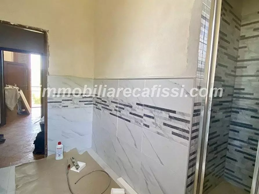 Immagine 16 di Casa bifamiliare in vendita  a Carmignano