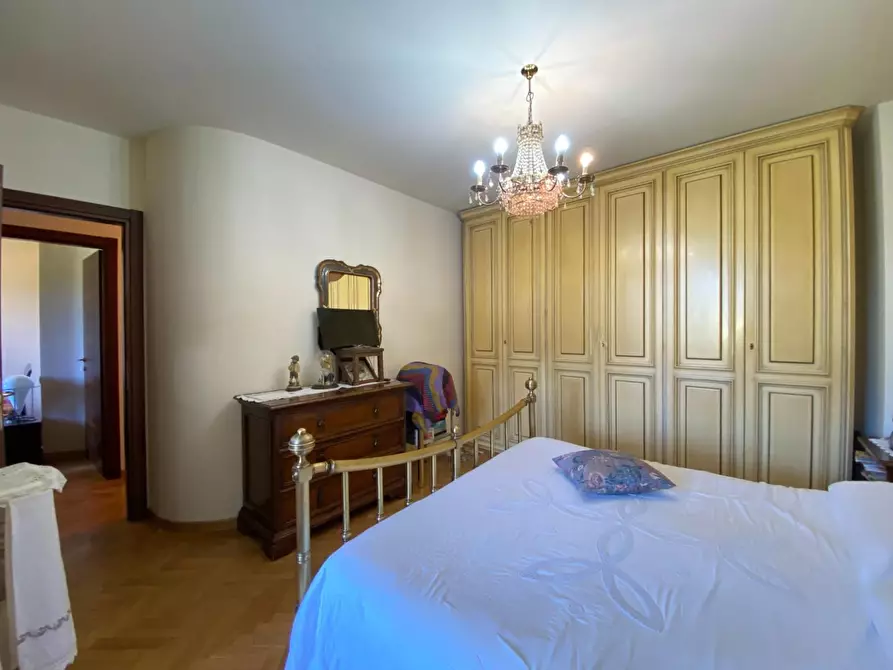 Immagine 20 di Villetta a schiera in vendita  a Carmignano