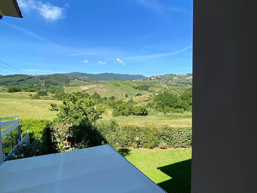 Immagine 31 di Villetta a schiera in vendita  a Carmignano