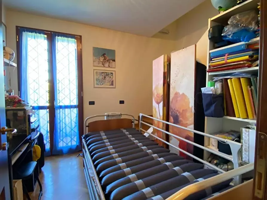 Immagine 23 di Villetta a schiera in vendita  a Carmignano