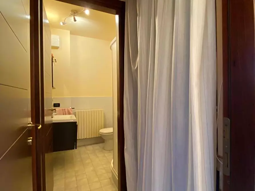 Immagine 7 di Villetta a schiera in vendita  a Carmignano