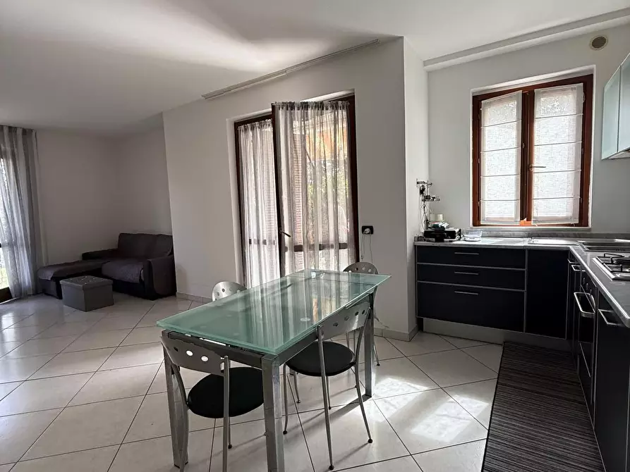 Immagine 13 di Appartamento in vendita  a Carrara