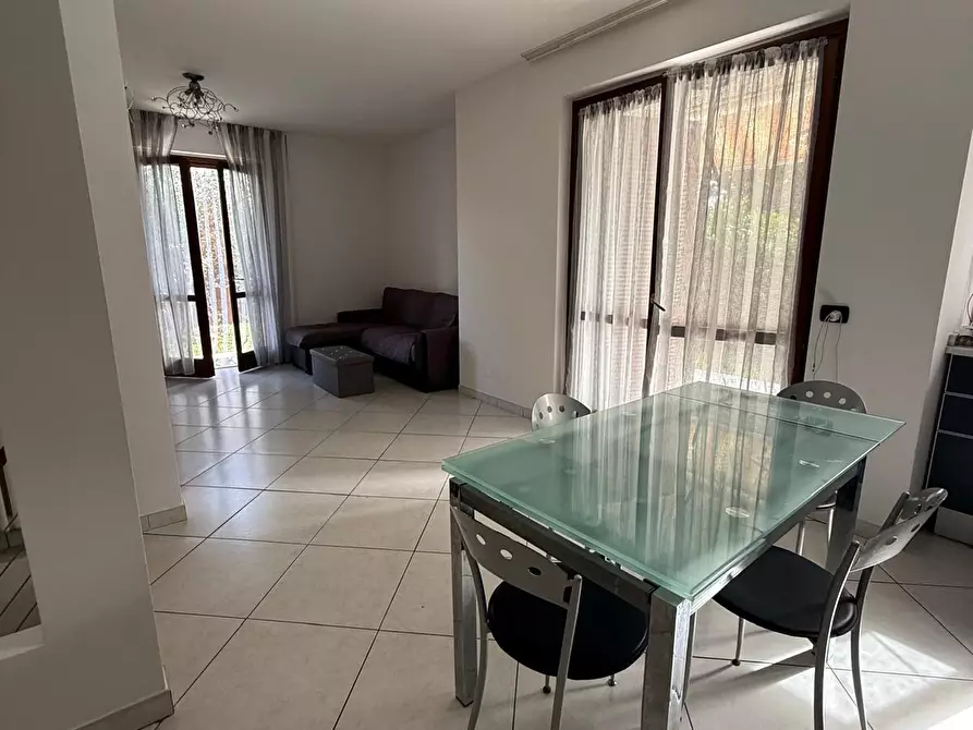 Immagine 8 di Appartamento in vendita  a Carrara