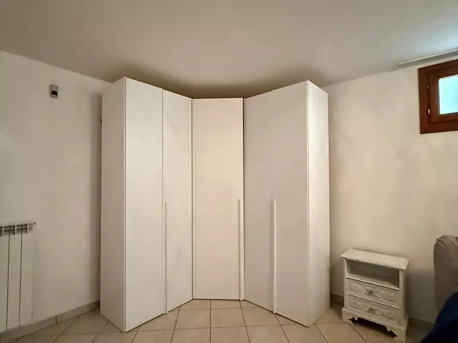 Immagine 21 di Appartamento in vendita  a Carrara