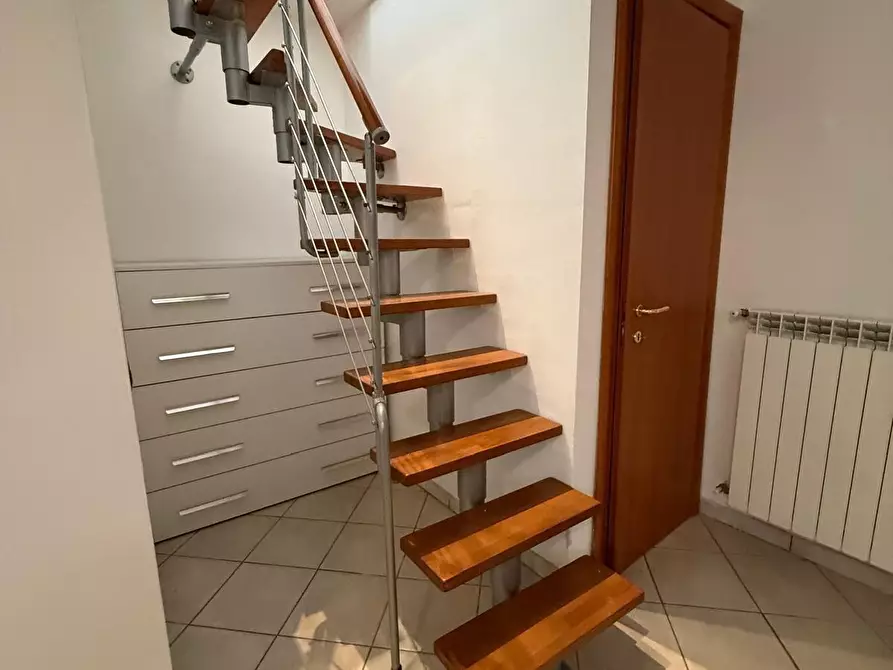 Immagine 17 di Appartamento in vendita  a Carrara