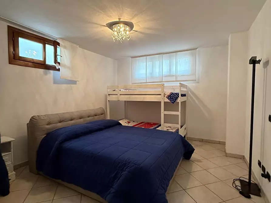 Immagine 18 di Appartamento in vendita  a Carrara