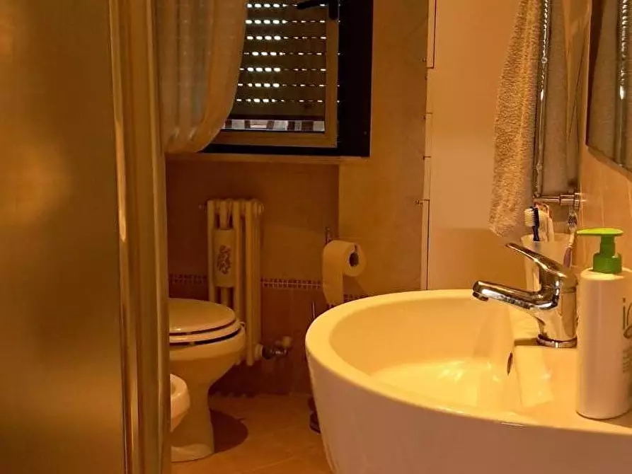 Immagine 21 di Appartamento in vendita  a Cascina