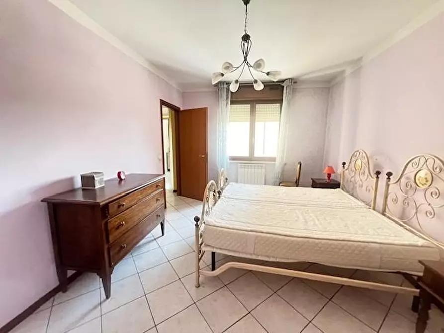 Immagine 8 di Appartamento in vendita  a Siena