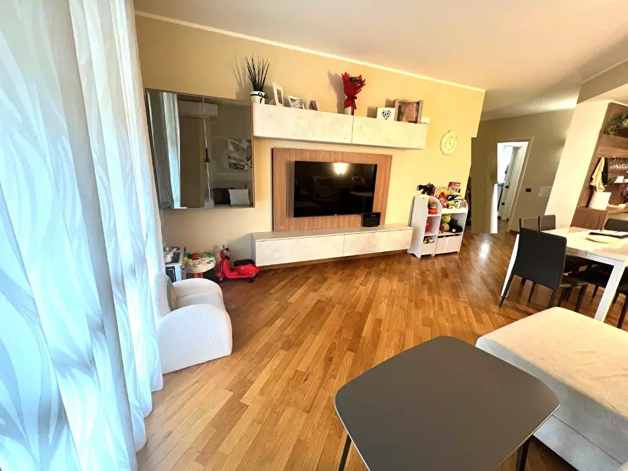 Immagine 12 di Appartamento in vendita  a Montelupo Fiorentino