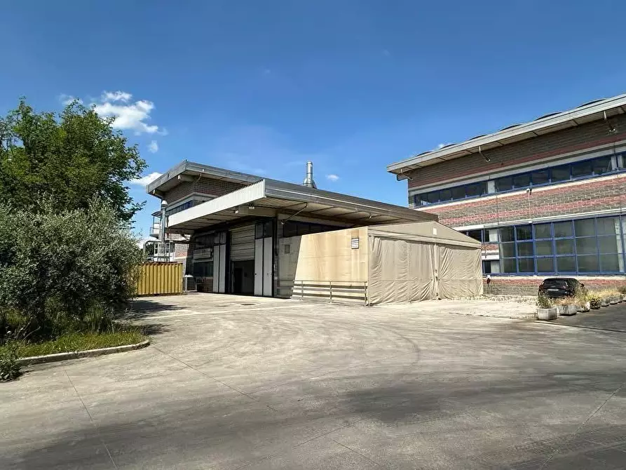 Immagine 1 di Capannone industriale in vendita  a Santa Croce Sull'arno