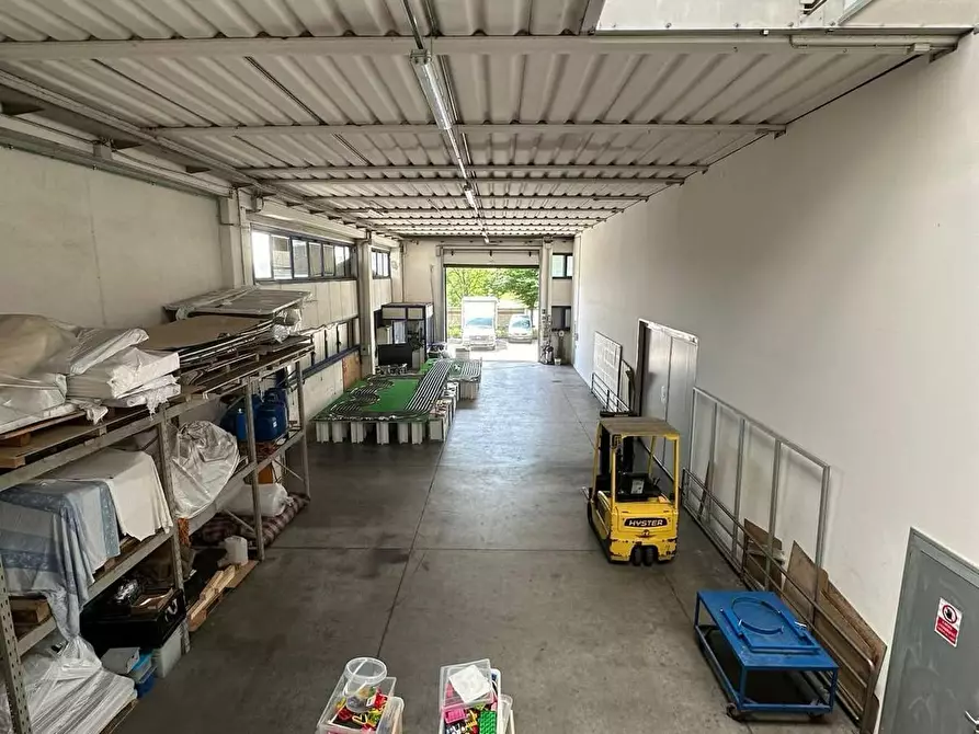 Immagine 3 di Capannone industriale in vendita  a Santa Croce Sull'arno