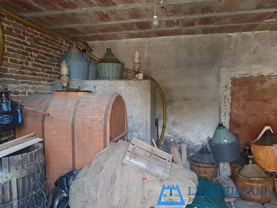 Immagine 15 di Casa colonica in vendita  a Lamporecchio