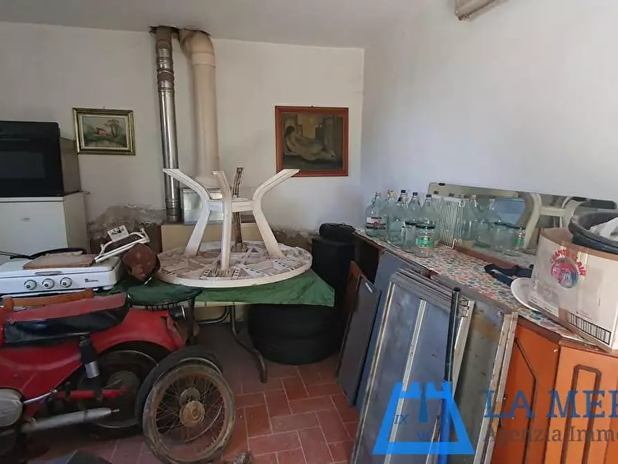 Immagine 13 di Casa colonica in vendita  a Lamporecchio
