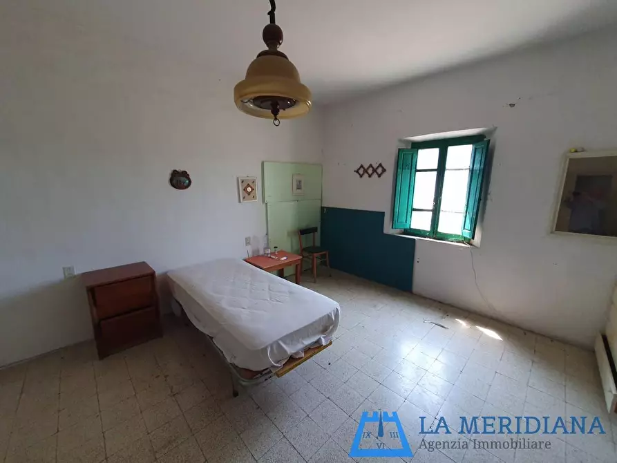 Immagine 9 di Casa colonica in vendita  a Lamporecchio