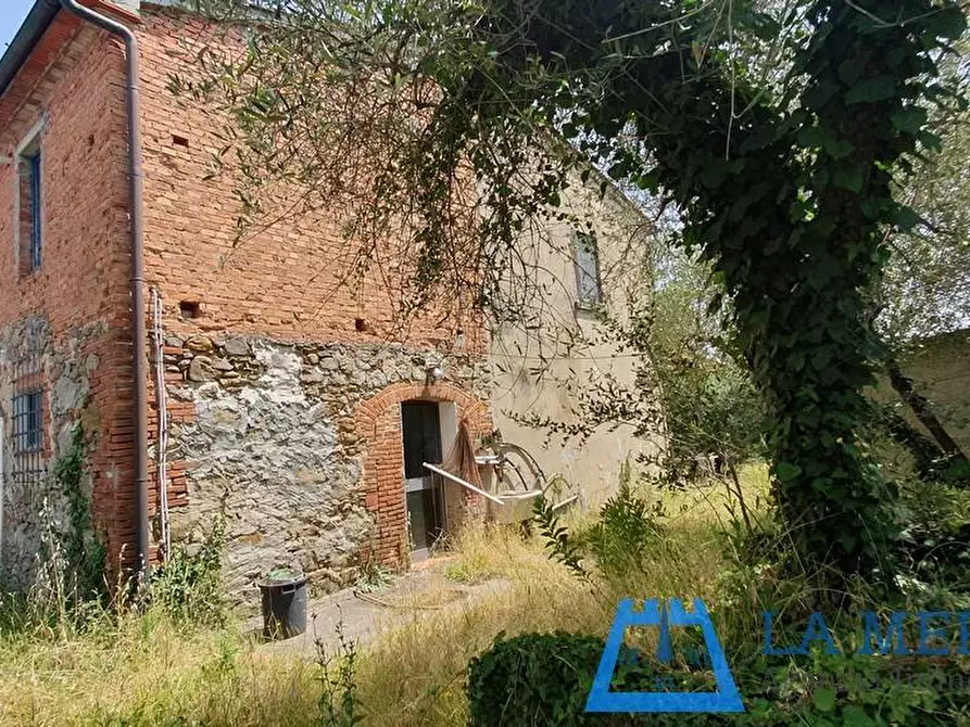 Immagine 20 di Casa colonica in vendita  a Lamporecchio