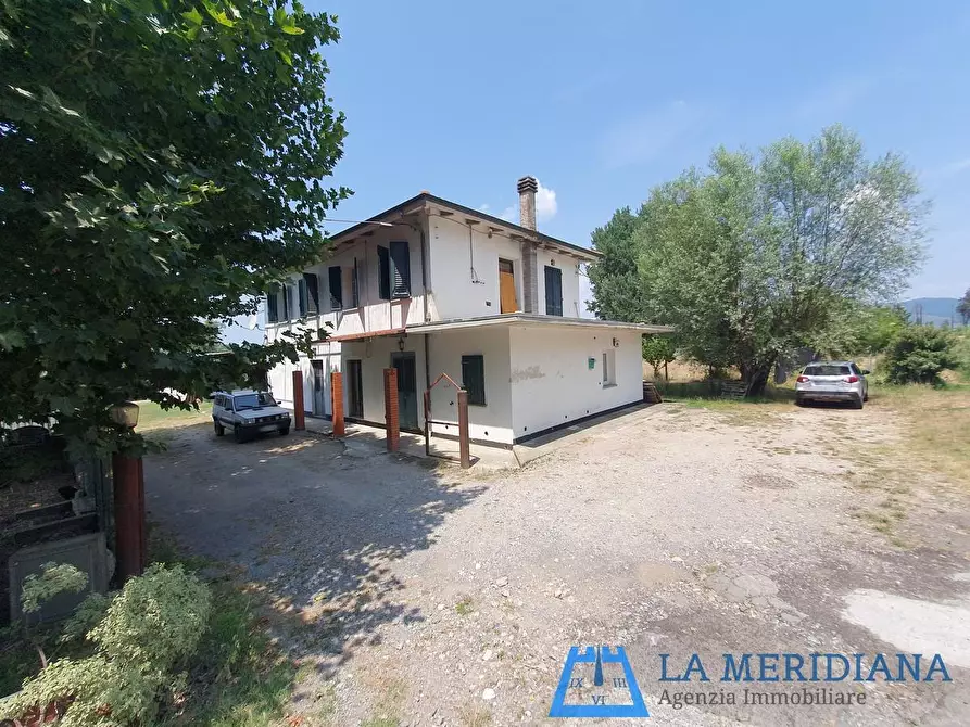 Immagine 2 di Casa indipendente in vendita  a Larciano