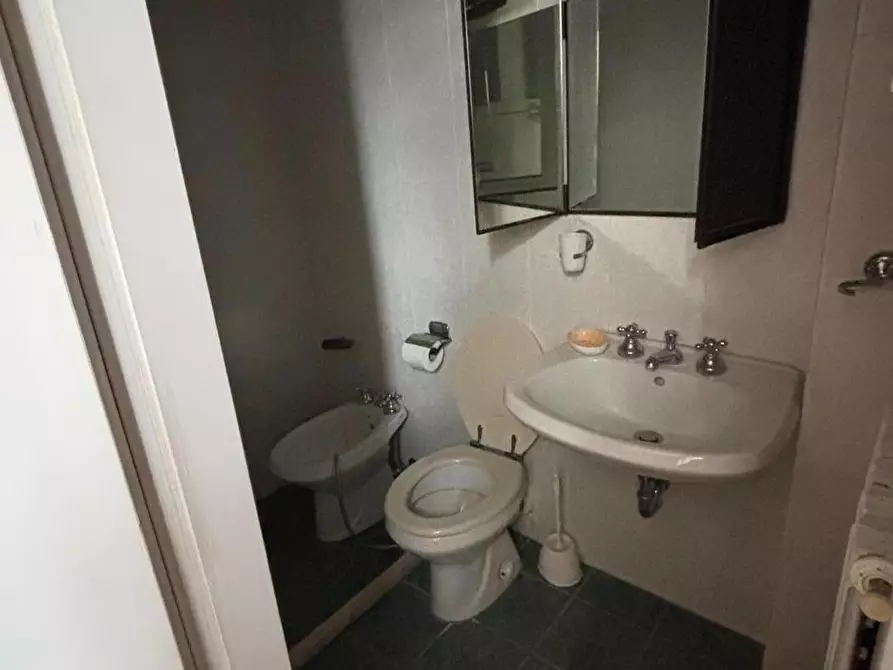 Immagine 8 di Casa bifamiliare in vendita  a Siena