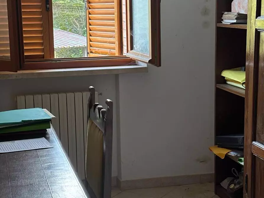 Immagine 9 di Casa bifamiliare in vendita  a Siena