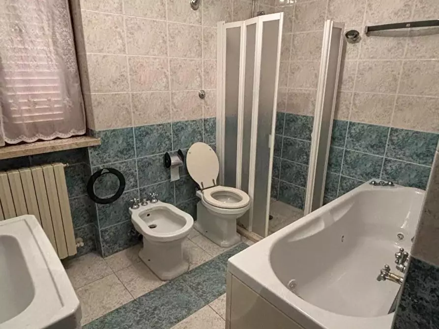 Immagine 7 di Casa bifamiliare in vendita  a Siena