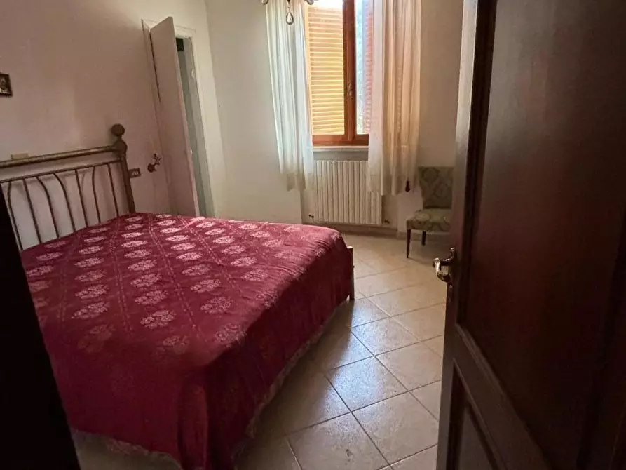 Immagine 6 di Casa bifamiliare in vendita  a Siena