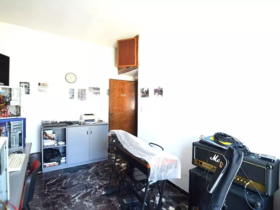 Immagine 21 di Villa in vendita  a Lucca