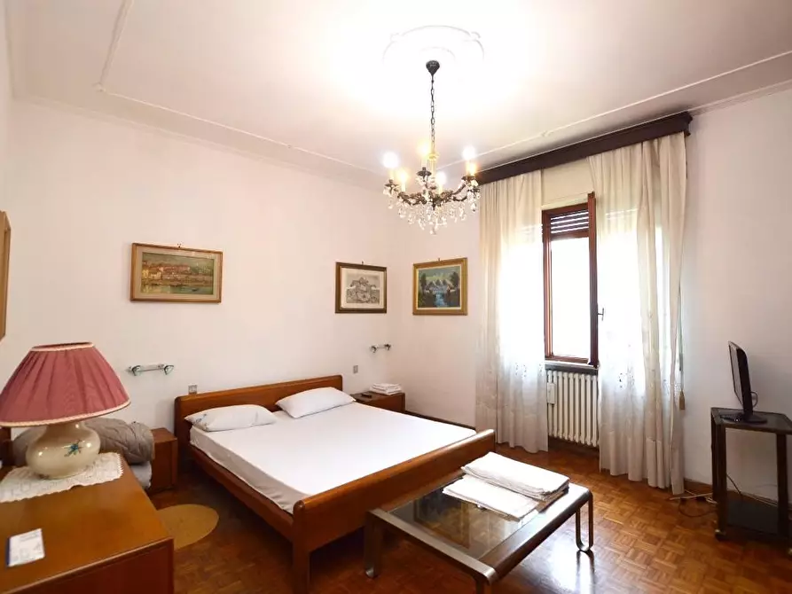 Immagine 16 di Villa in vendita  a Lucca