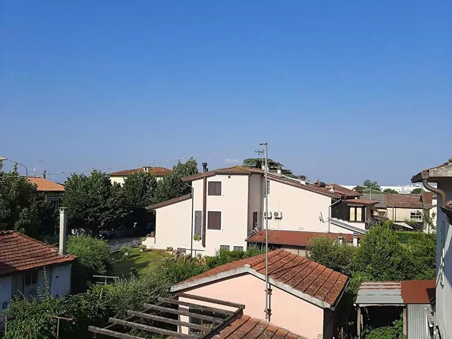 Immagine 37 di Terratetto in vendita  a Buti