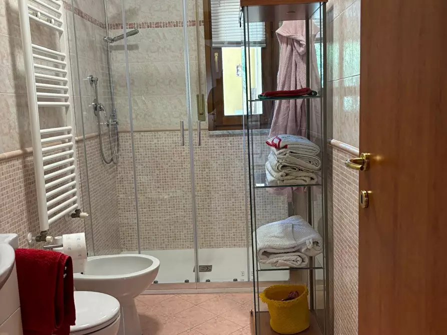 Immagine 7 di Appartamento in vendita  a Carrara