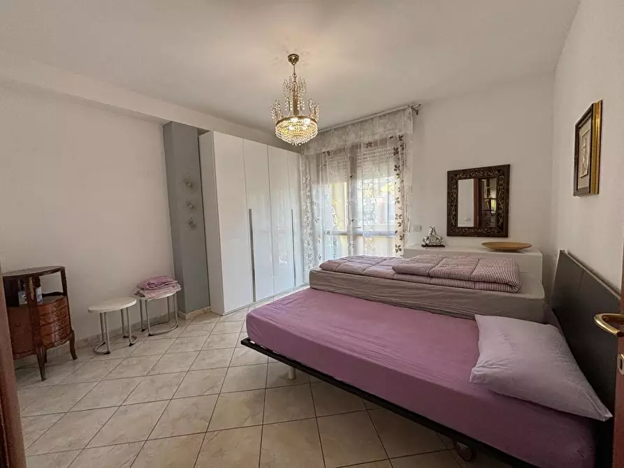 Immagine 11 di Appartamento in vendita  a Carrara