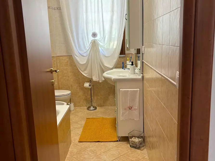 Immagine 8 di Appartamento in vendita  a Carrara