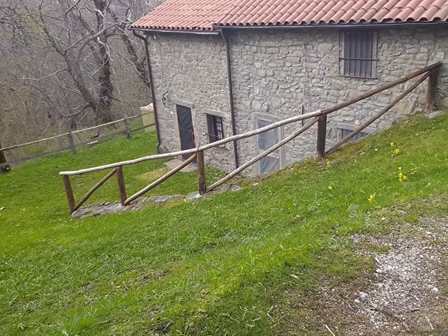 Immagine 5 di Rustico / casale in vendita  a Sillano Giuncugnano