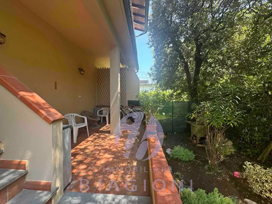 Immagine 3 di Appartamento in vendita  a Pietrasanta