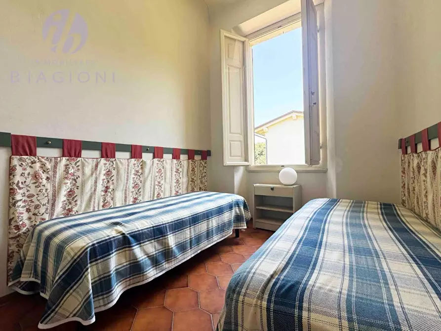 Immagine 19 di Appartamento in vendita  a Pietrasanta