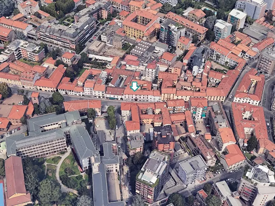 Immagine 2 di Appartamento in vendita  a Monza