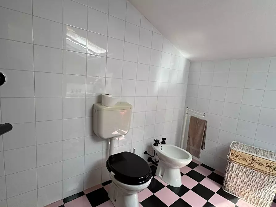 Immagine 36 di Casa bifamiliare in vendita  a San Giuliano Terme