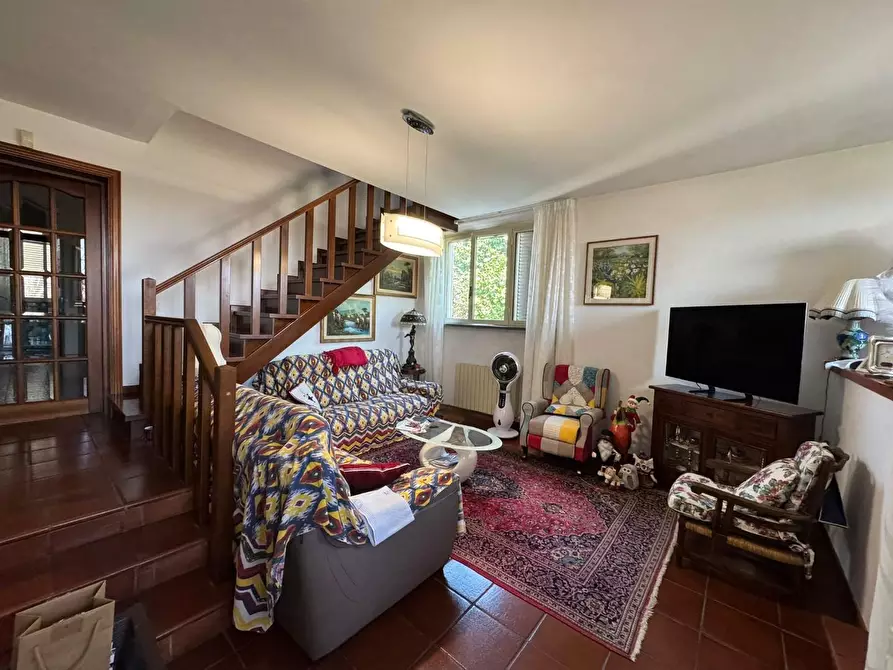 Immagine 11 di Casa bifamiliare in vendita  a San Giuliano Terme